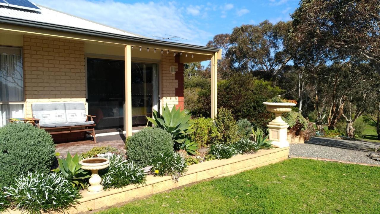 Austiny Bed And Breakfast Victor Harbor Bagian luar foto
